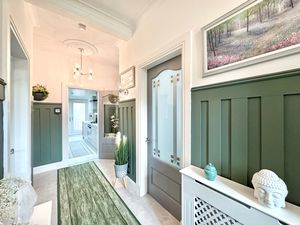 Photo 8- click for photo gallery